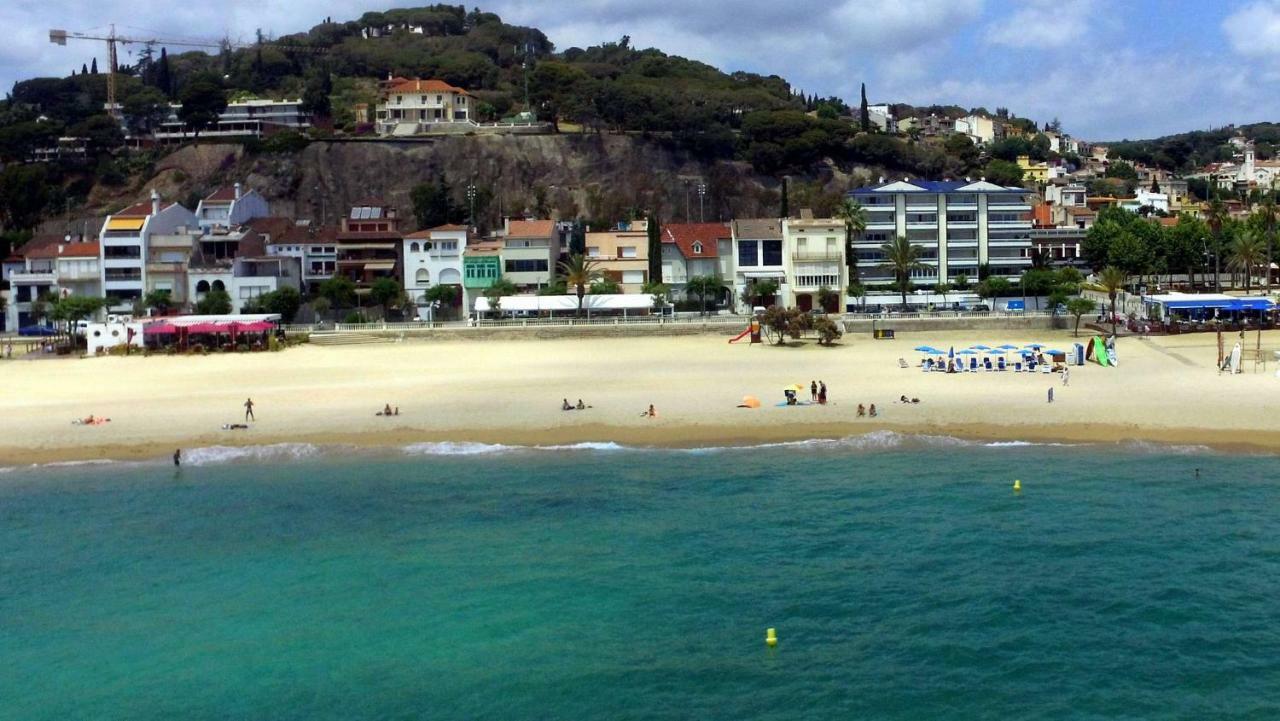 Apartamentos Les Barbes Caldes D'Estrach Dış mekan fotoğraf